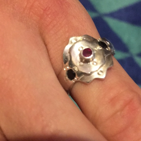 Handmade Silver Ring - Picture 4 of 4